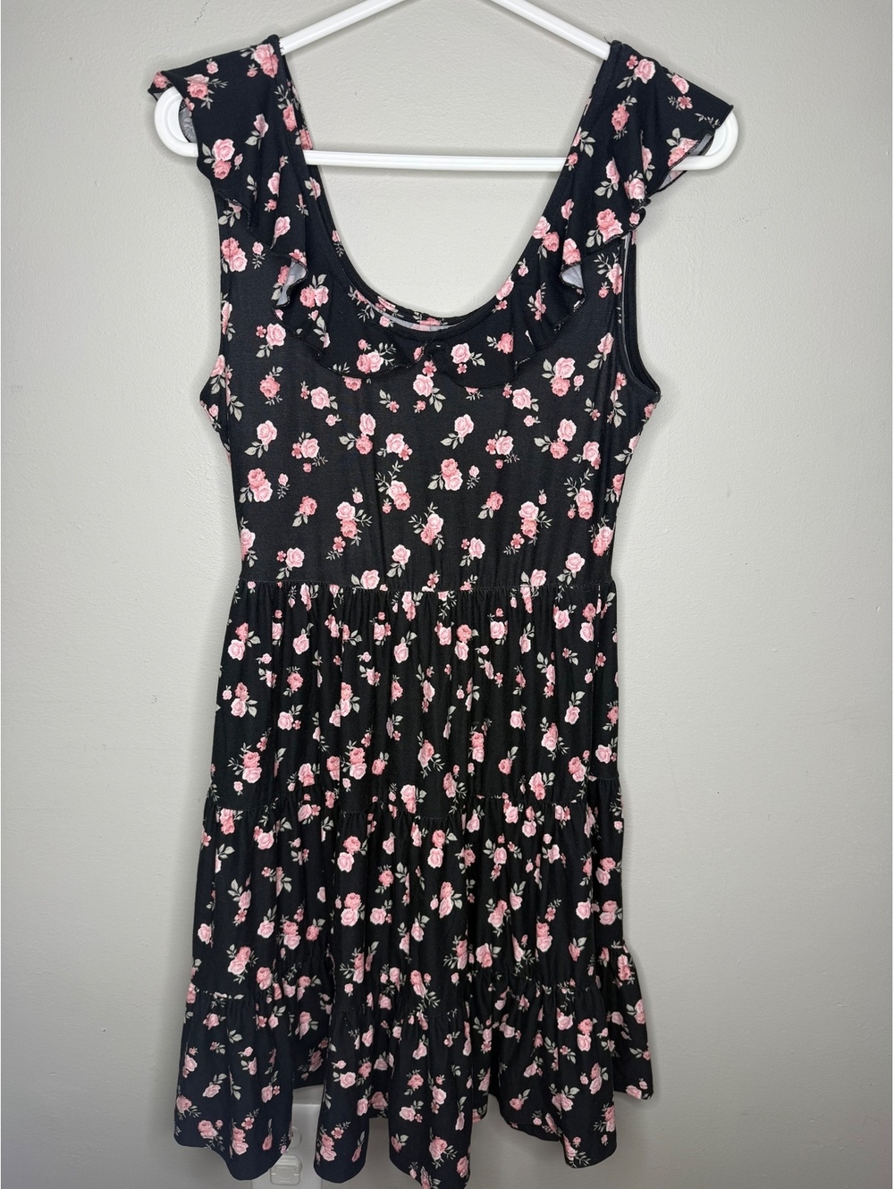 🔥2 for $10🔥 Justify Black Pink Floral Ruffle Tiered Summer Dress Women's Small